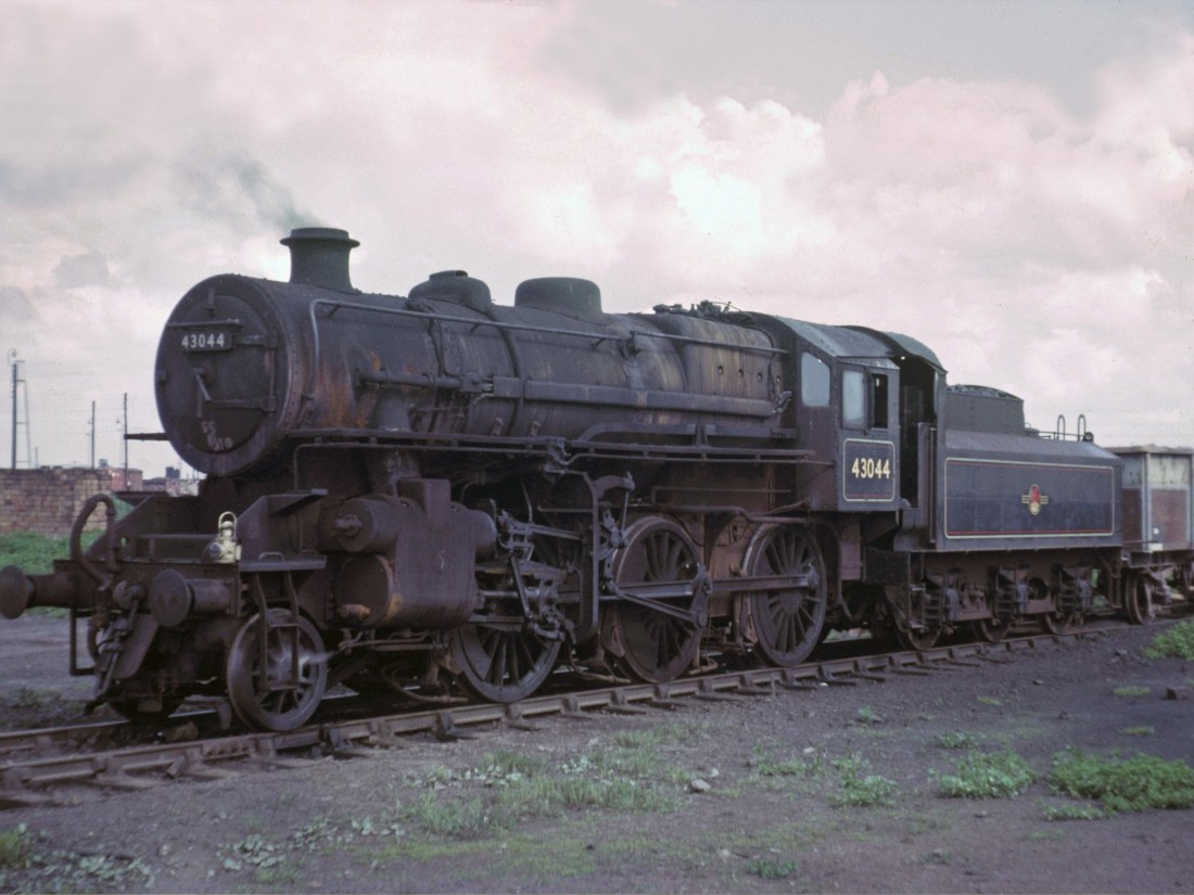 43044 at Stourton-May 1966.jpg