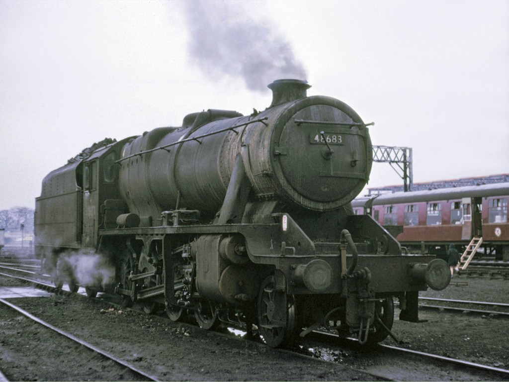 8F 48000-48775 2-8-0 LMS & War Department Stanier – Preserved British ...