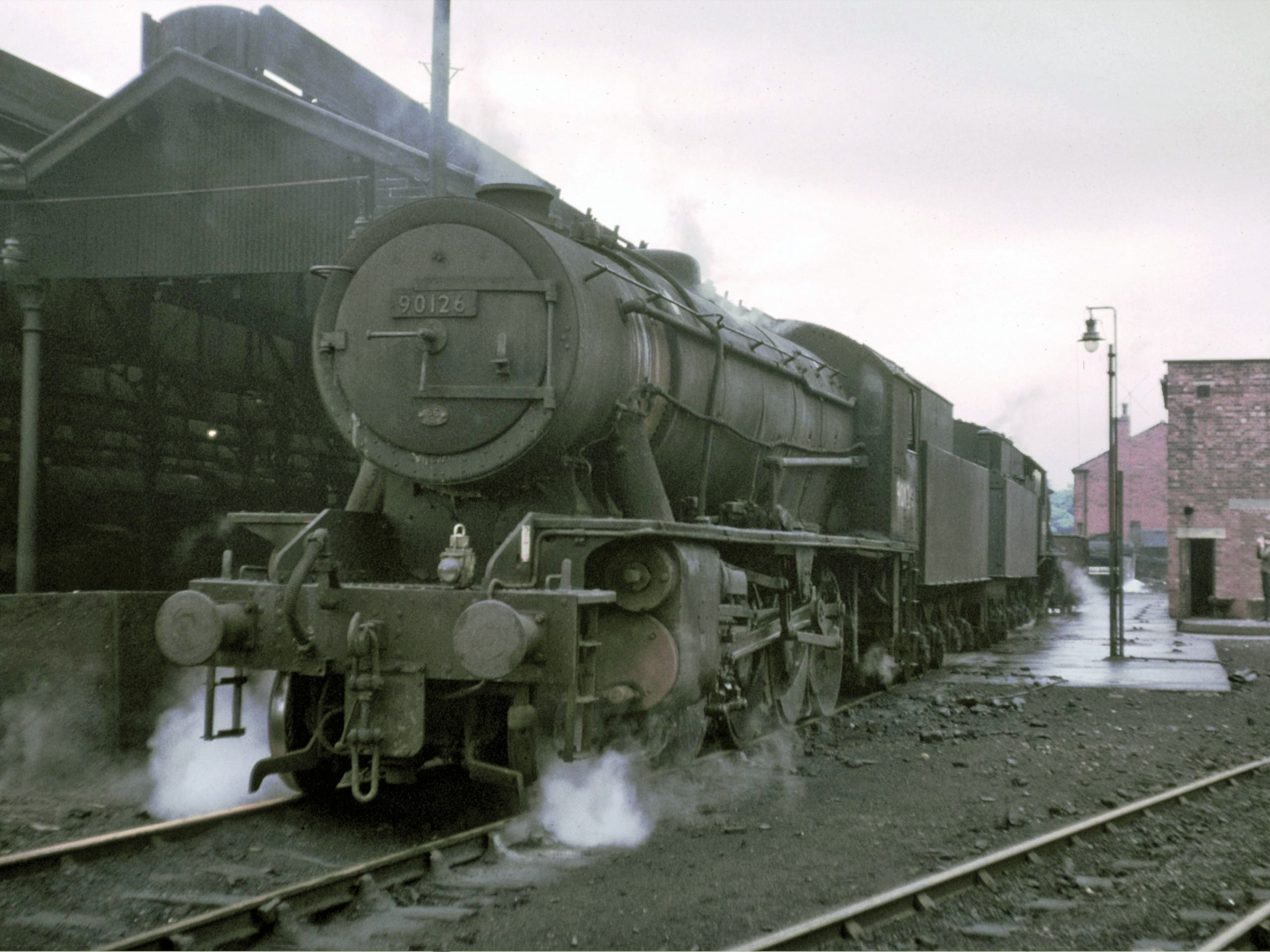 90126 in front of 90054 Mirfield May 1966.jpg