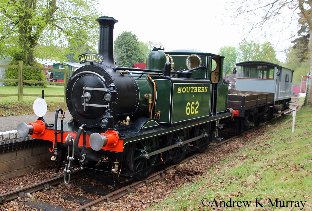 32662 at Bressingham - April 2017.jpg