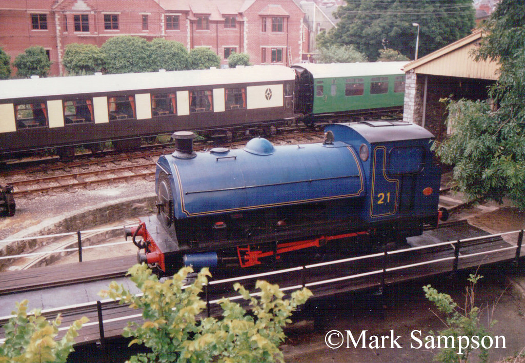 Hawthorn Leslie 3931 at the Swanage Railway - June 1988.jpg