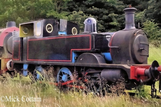 Hudswell Clarke 1450 Emsay & Bolton Abbey July 2012.jpg