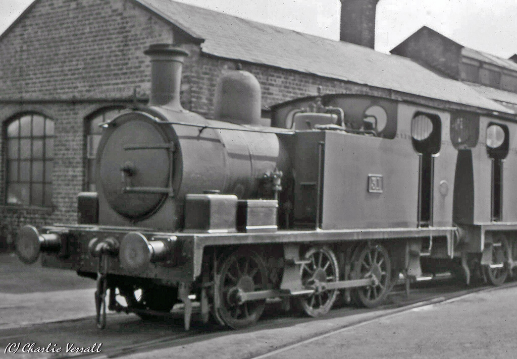 Hudswell Clarke 679 at the Manchester Ship Canal - May 1966.jpg