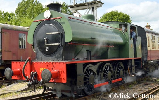 Hunslet 3790 Colne Valley Railway May 2017.jpg