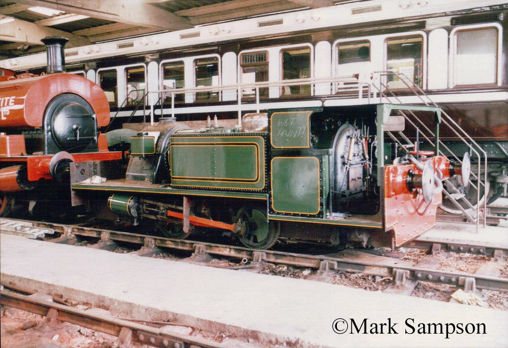 Peckett 1900 at the Buckinghamshire Railway Centre - August 1988.jpg