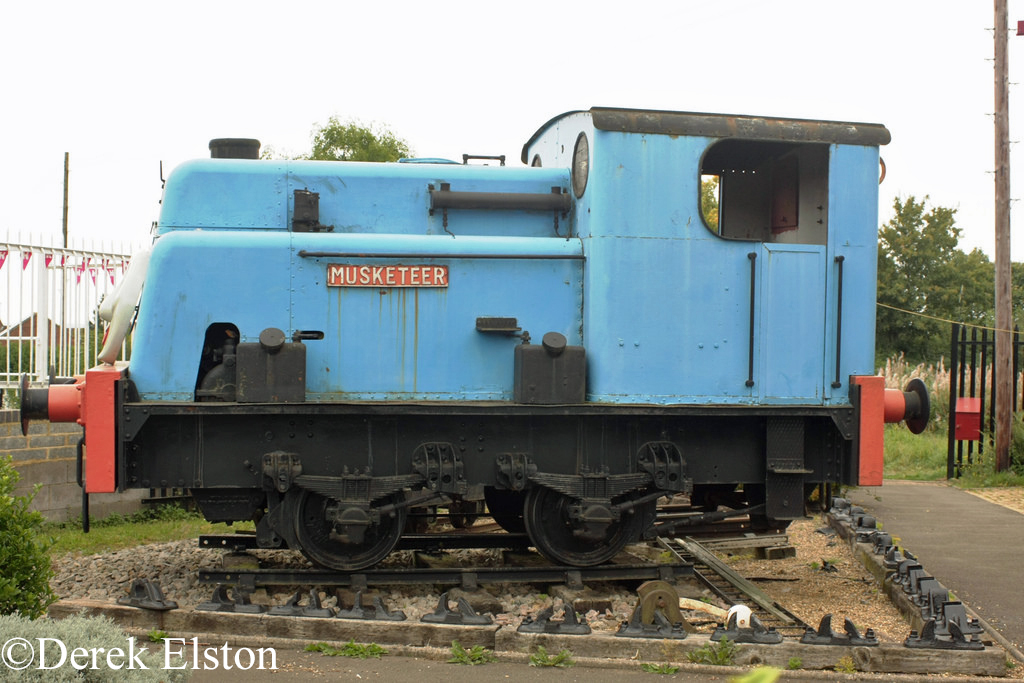 Sentinel 9369 at Northamptonshire Ironstone Trust at Hunsbury Hill - September 2014.jpg