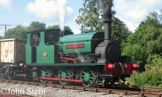 Hudswell Clarke 1700 on the Foxfield Railway - July 2015.jpg
