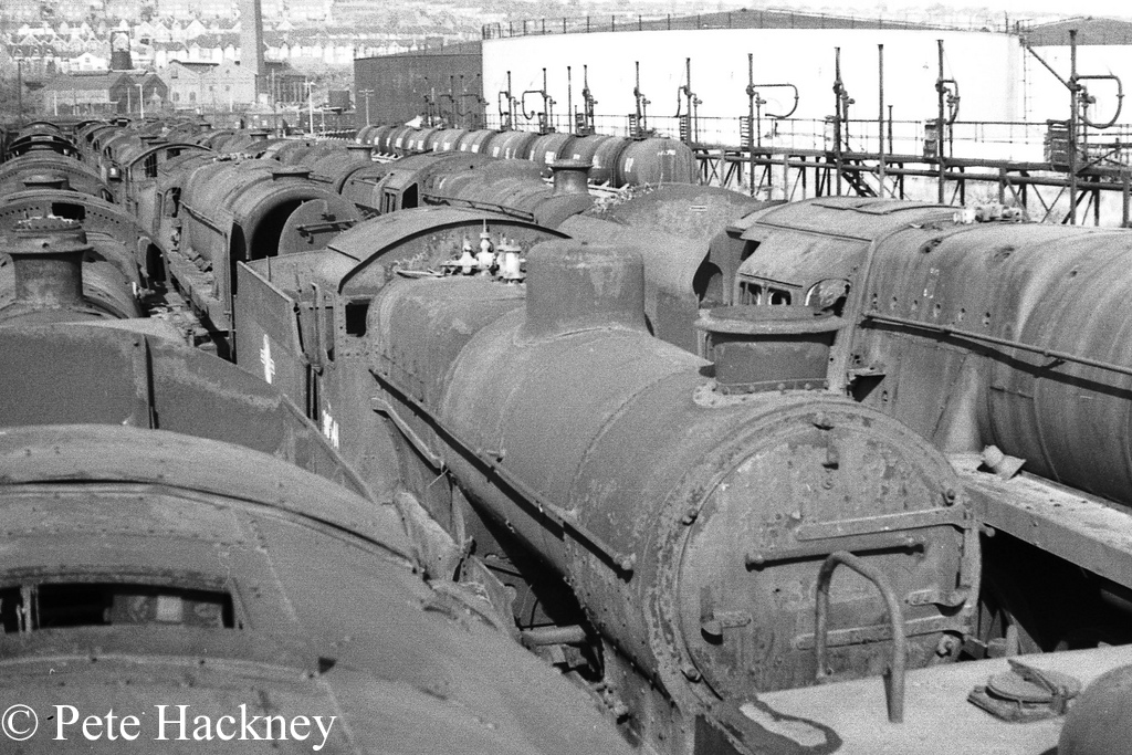 30541 in Woodham's scrapyard at Barry - October 1968.jpg