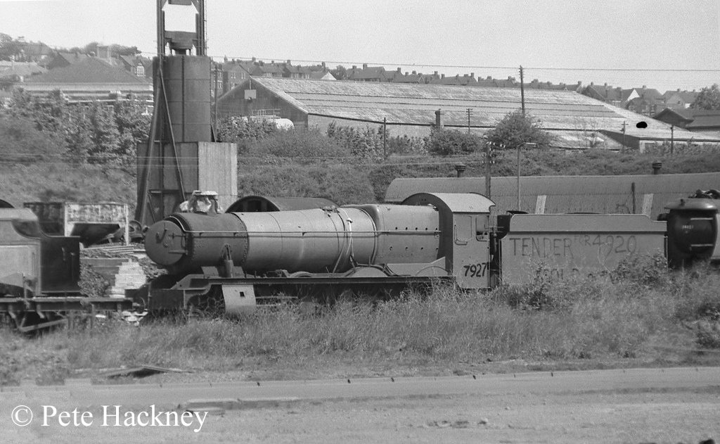 7927 Willington Hall in Woodham's scrapyard at Barry - 1975.jpg