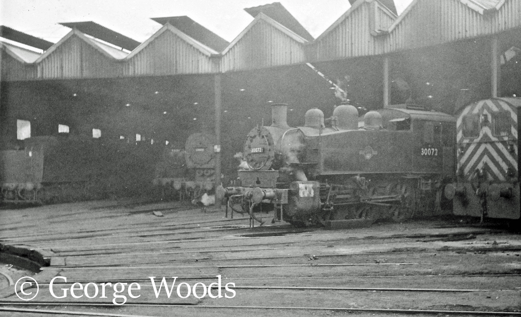 30072 at Guildford - May 1964.jpg