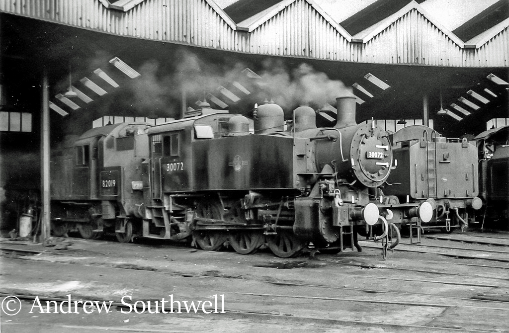 30072 on Guildford shed - May 1966.jpg