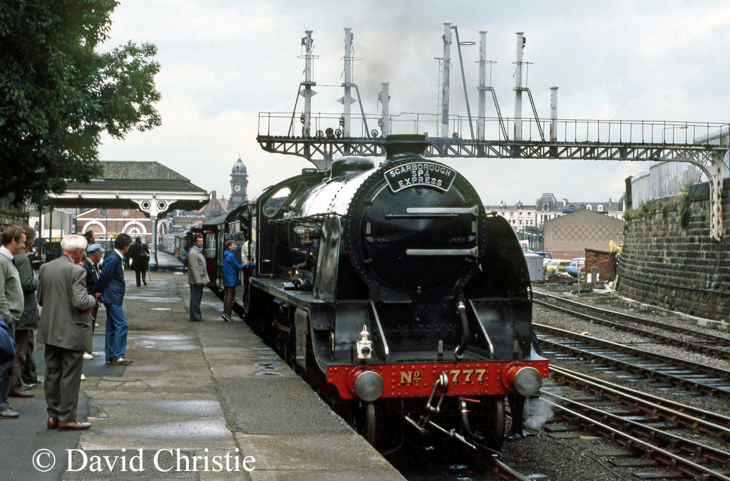 30777 Sir Lamiel at Scarborough - August 1985.jpg