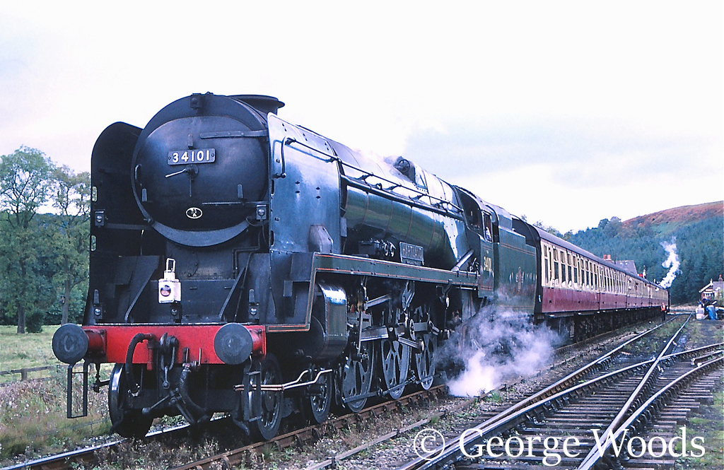 34101 Hartland on the North Yorkshire Moors Railway - October 1997.jpg