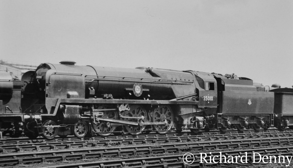 35010 Blue Star on shed  .jpg