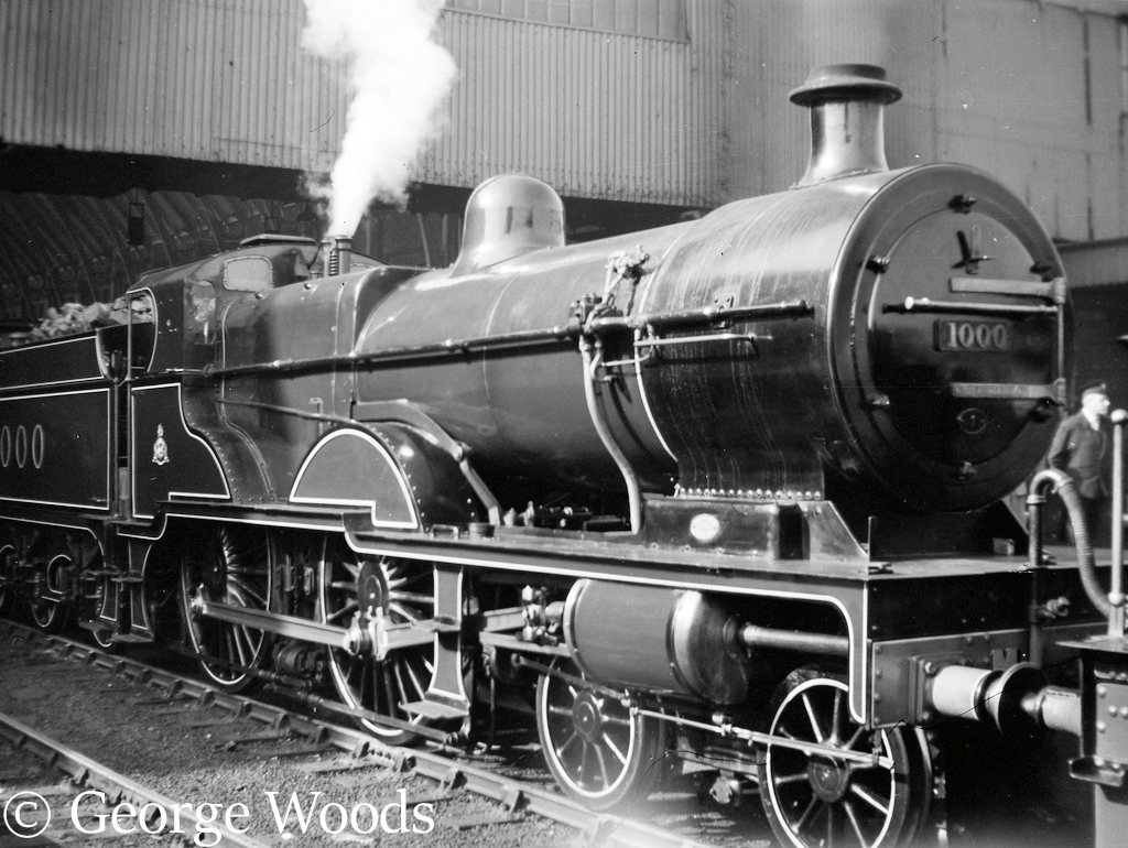 41000 at Kings Cross on an Ian Allan Railtour - April 1960.jpg