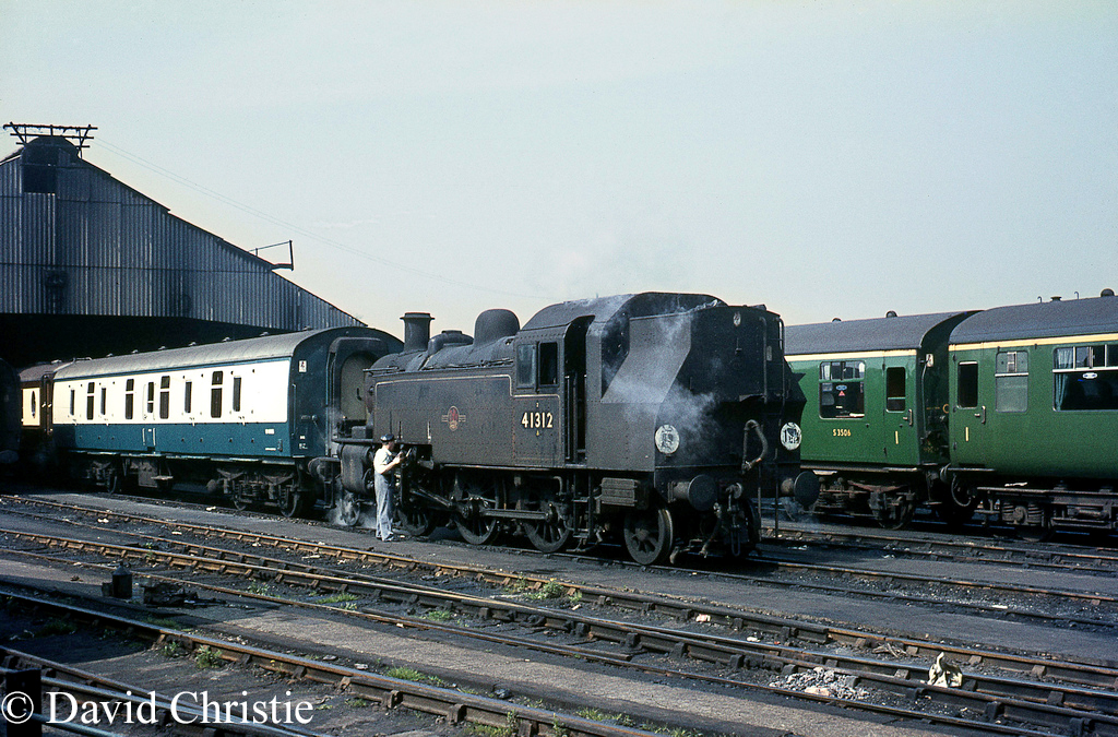 41312 at Clapham Carriage sidings - April 1967.jpg