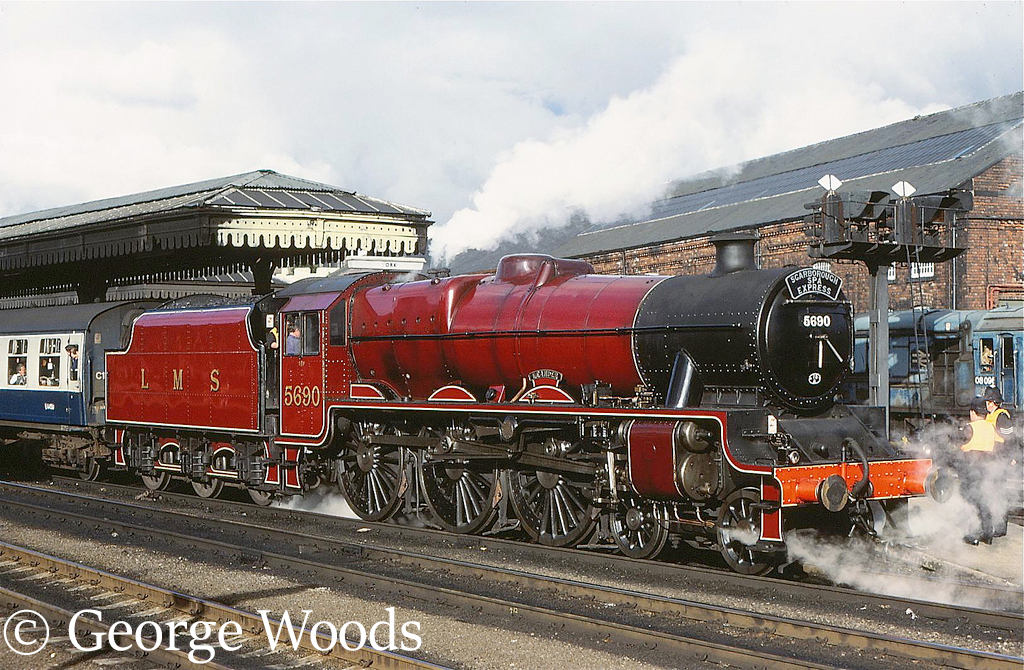 45690 Leander at York - August 1983.jpg