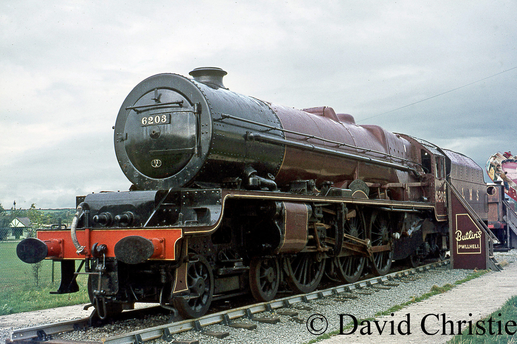 46203 Princess Margaret Rose at Butlins at Pwlhelli - September 1969.jpg