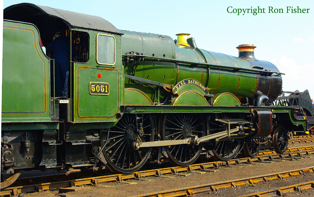 5051 Earl Bathhurst at the Didcot Railway Centre - April 2011.jpg