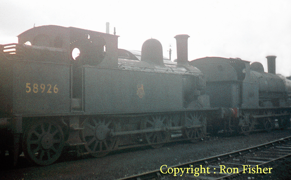 58926 at Crewe Works  November 1959.jpg