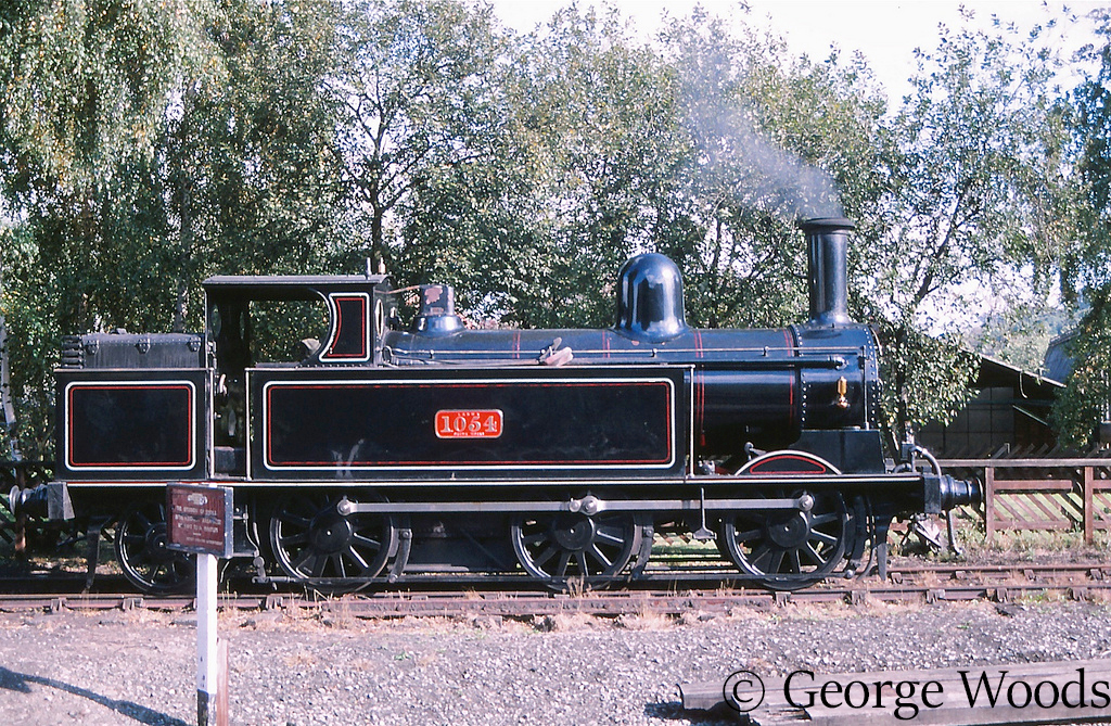 58926 at Keighley on the KWVR - October 1997.jpg