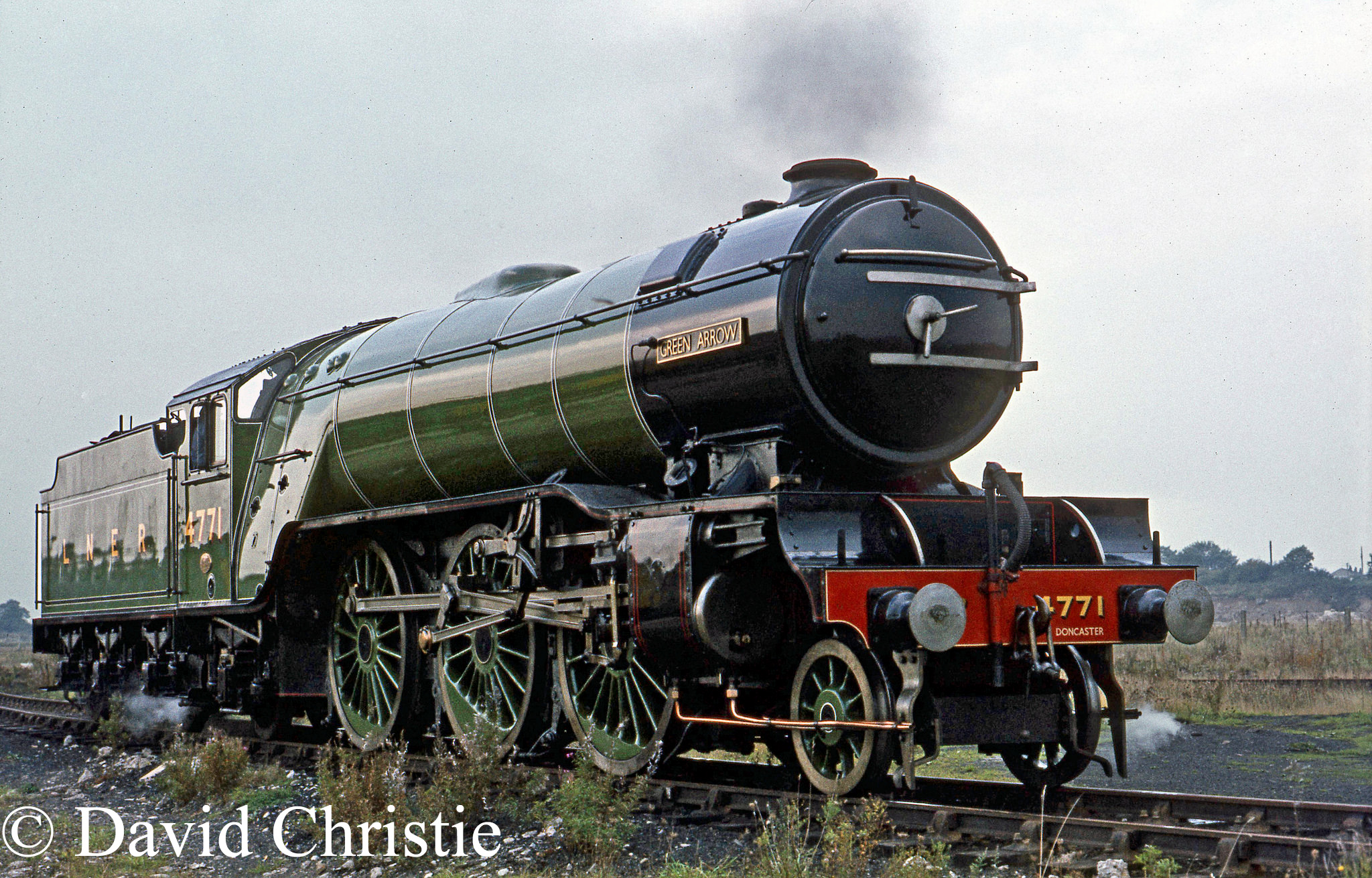 60800 Green arrow at Carnforth - October 1973.jpg