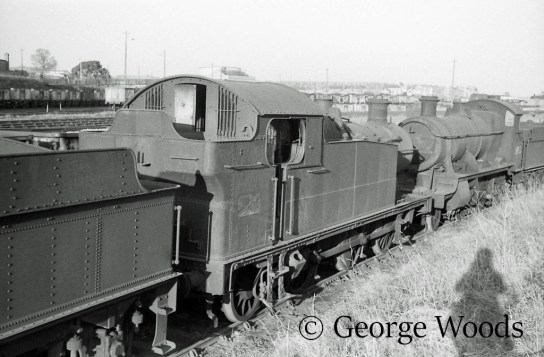 6634 in Woodham's scrapyard at Barry March 1965.jpg