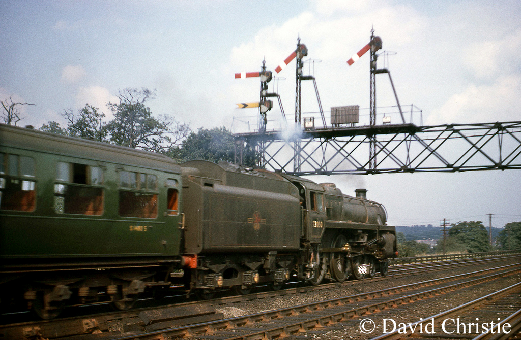 73050 east of Farnborough - August 1964.jpg