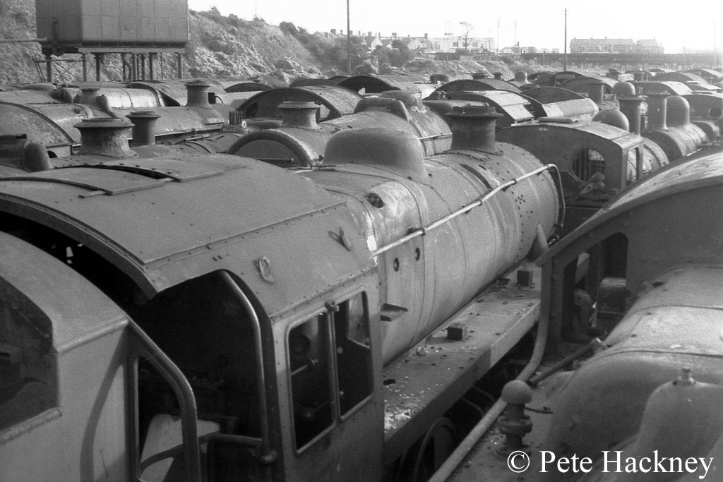 76079 in Woodham's scrapyard at Barry - October 1968.jpg