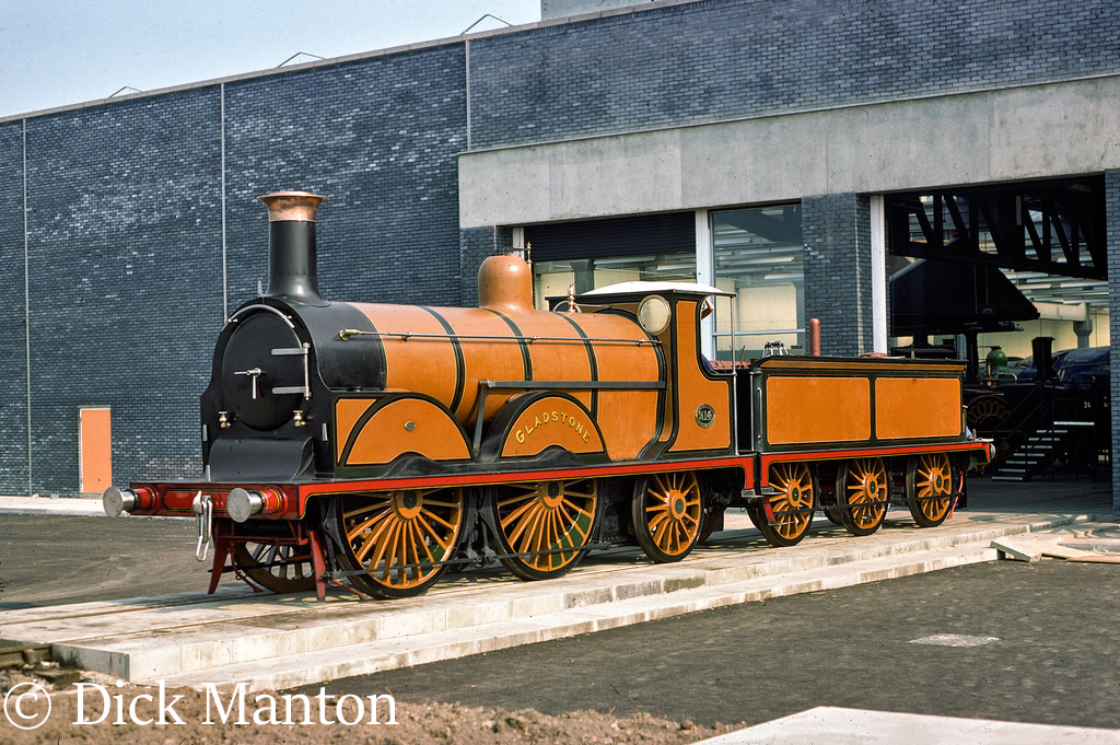 214 Gladstone at the NRM - August 1975.jpg