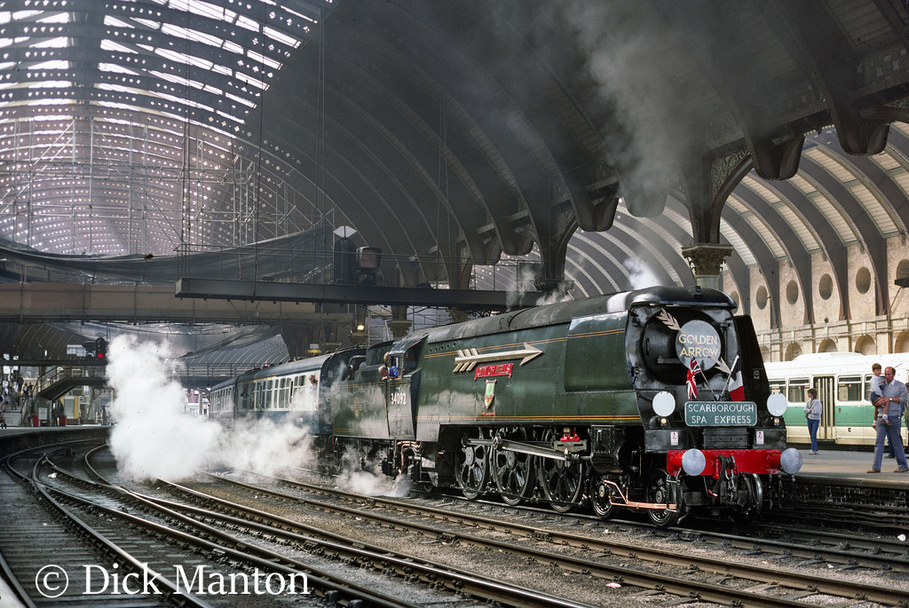 34092 City of Wells at York - June 1985 .jpg