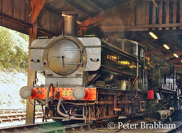 This image has an empty alt attribute; its file name is 4612-at-bodmin-on-the-bodmin-wenford-railway-april-2010.jpg