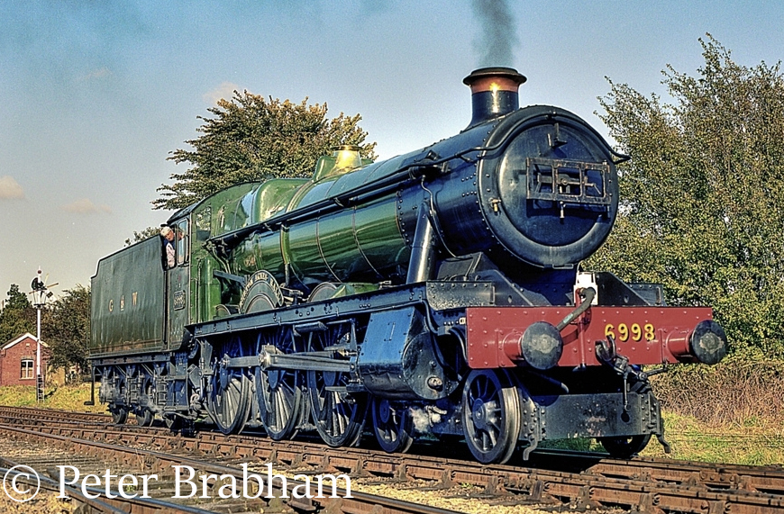 This image has an empty alt attribute; its file name is 6998-burton-agnes-hall-on-the-gloucester-warwickshire-railway-1990s.jpg