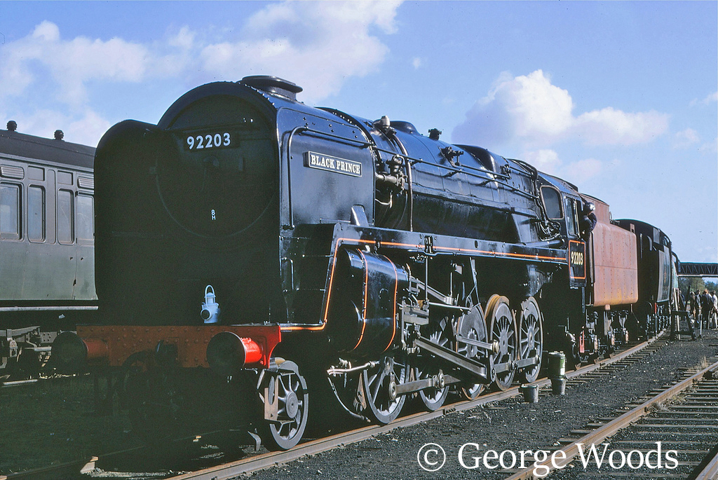 92203 at Longmoor - Serptember 1968.jpg