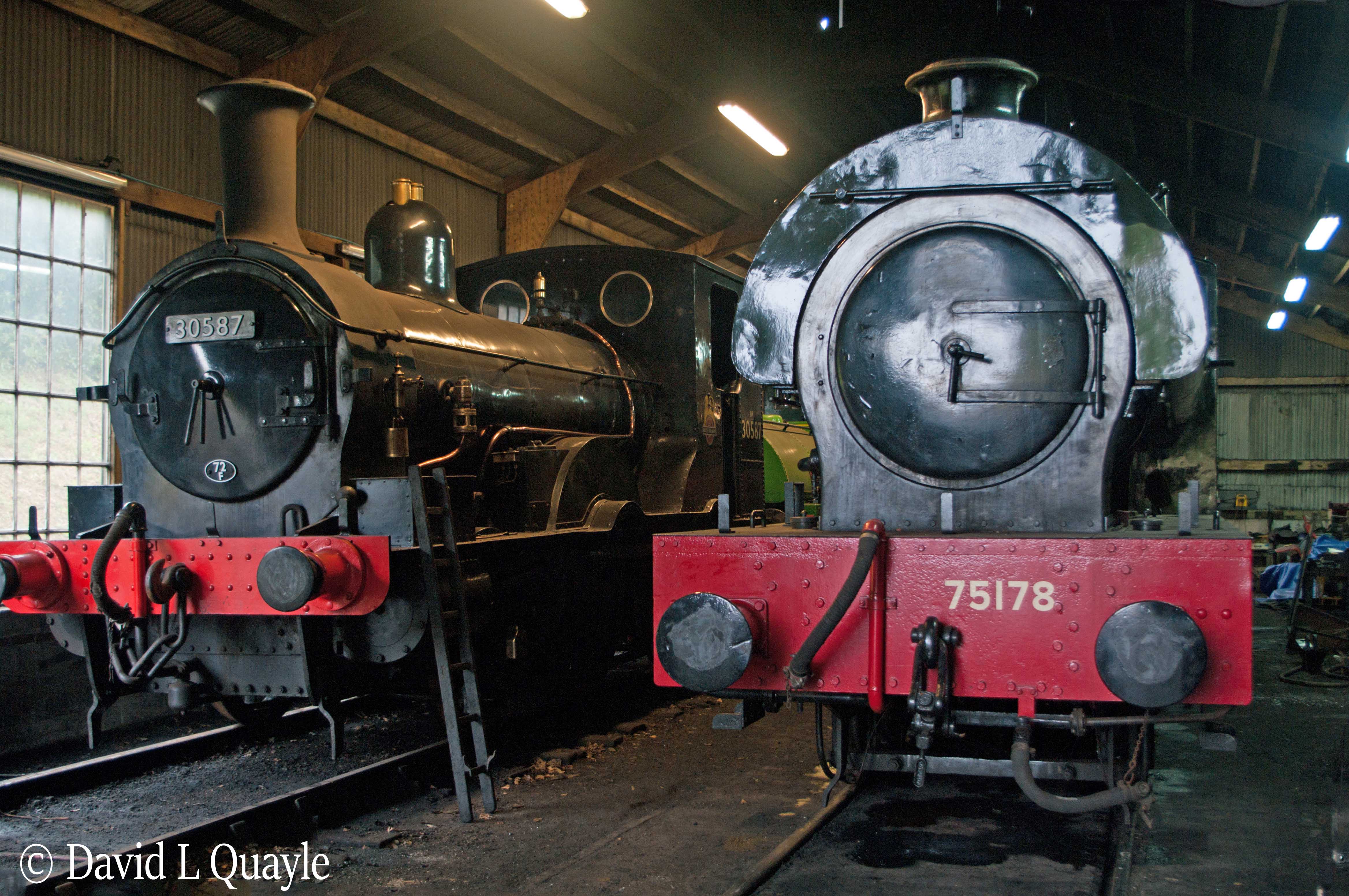 This image has an empty alt attribute; its file name is 2766-next-to-30587-at-bodmin-on-the-bodmin-wenford-railway-april-2018.jpg