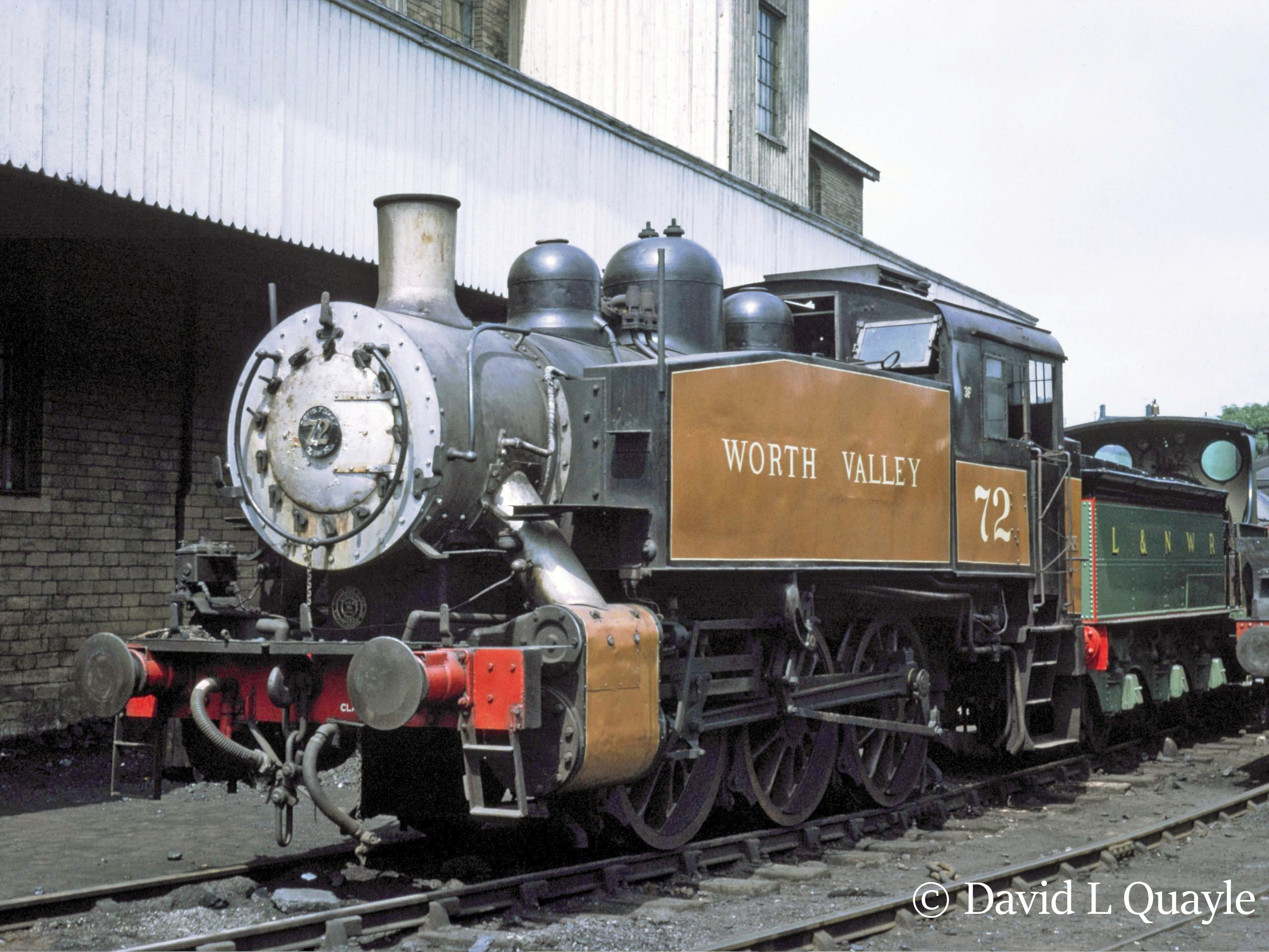This image has an empty alt attribute; its file name is 30072-at-haworth-on-the-kwvr-1969.jpg