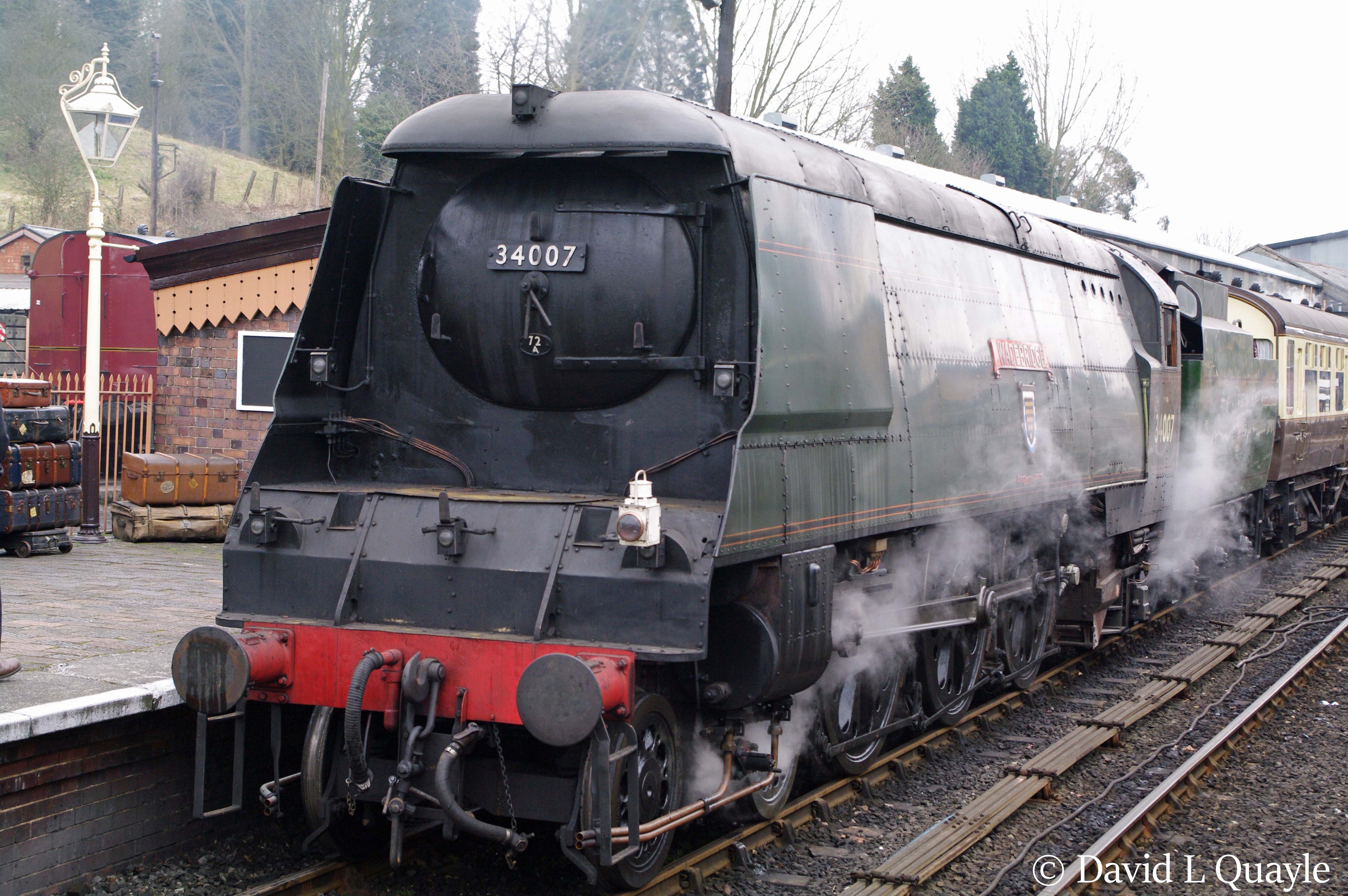 This image has an empty alt attribute; its file name is 34007-wadebridge-at-bridgnorth-on-the-severn-valley-railway-march-2013-k.jpg