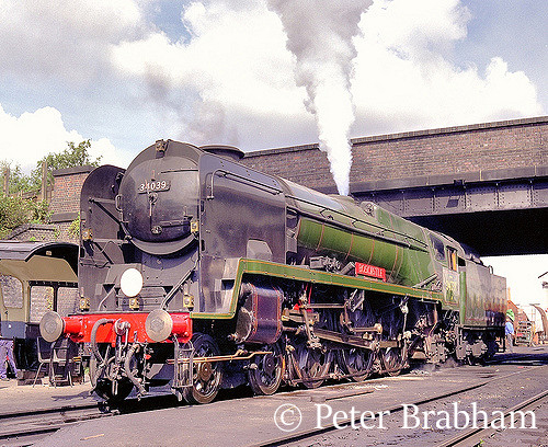 This image has an empty alt attribute; its file name is 34039-boscastle-on-the-great-central-railway-1996.jpg