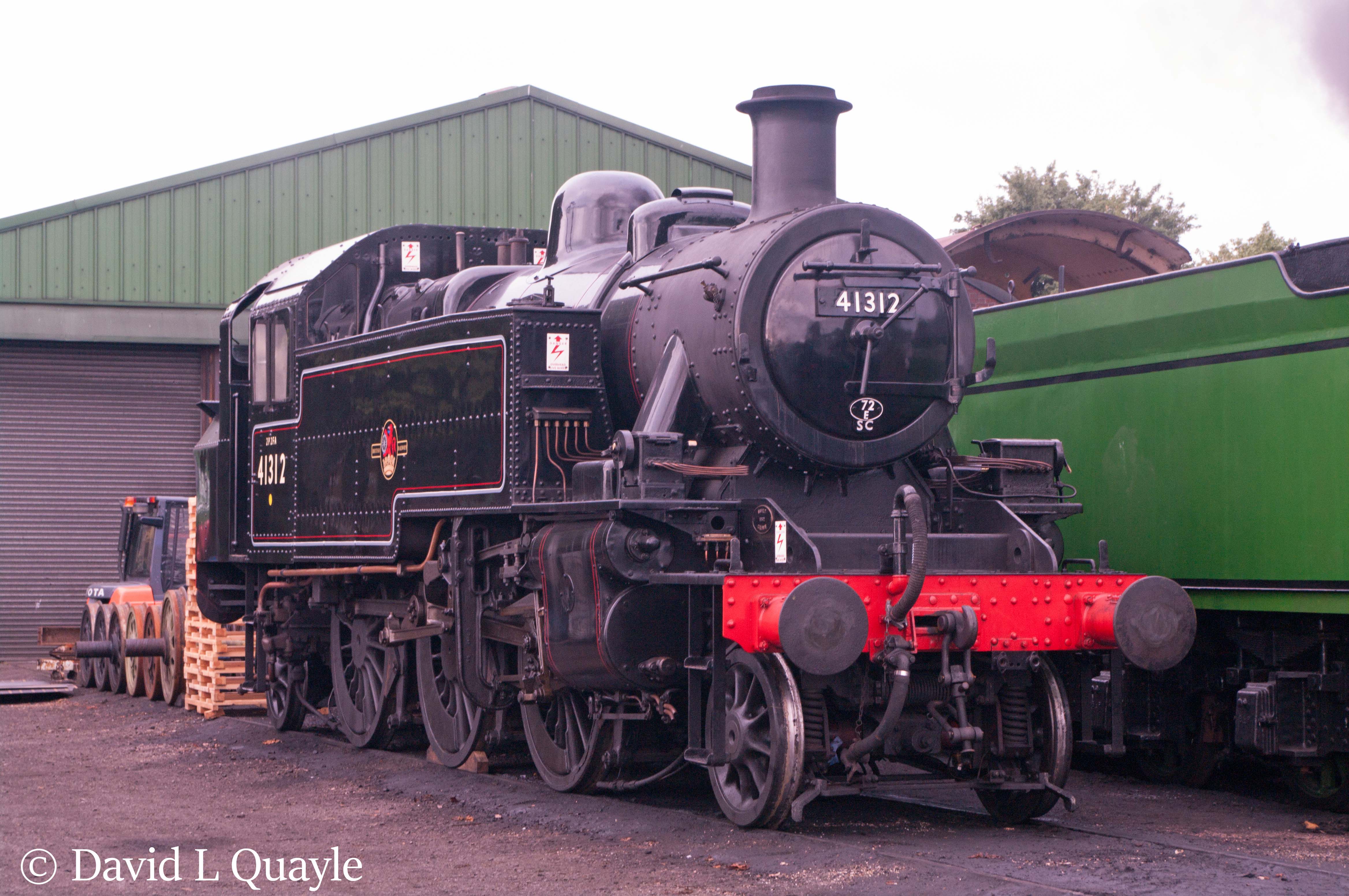 This image has an empty alt attribute; its file name is 41312-at-ropley-on-the-mid-hants-railway-july-2016.jpg