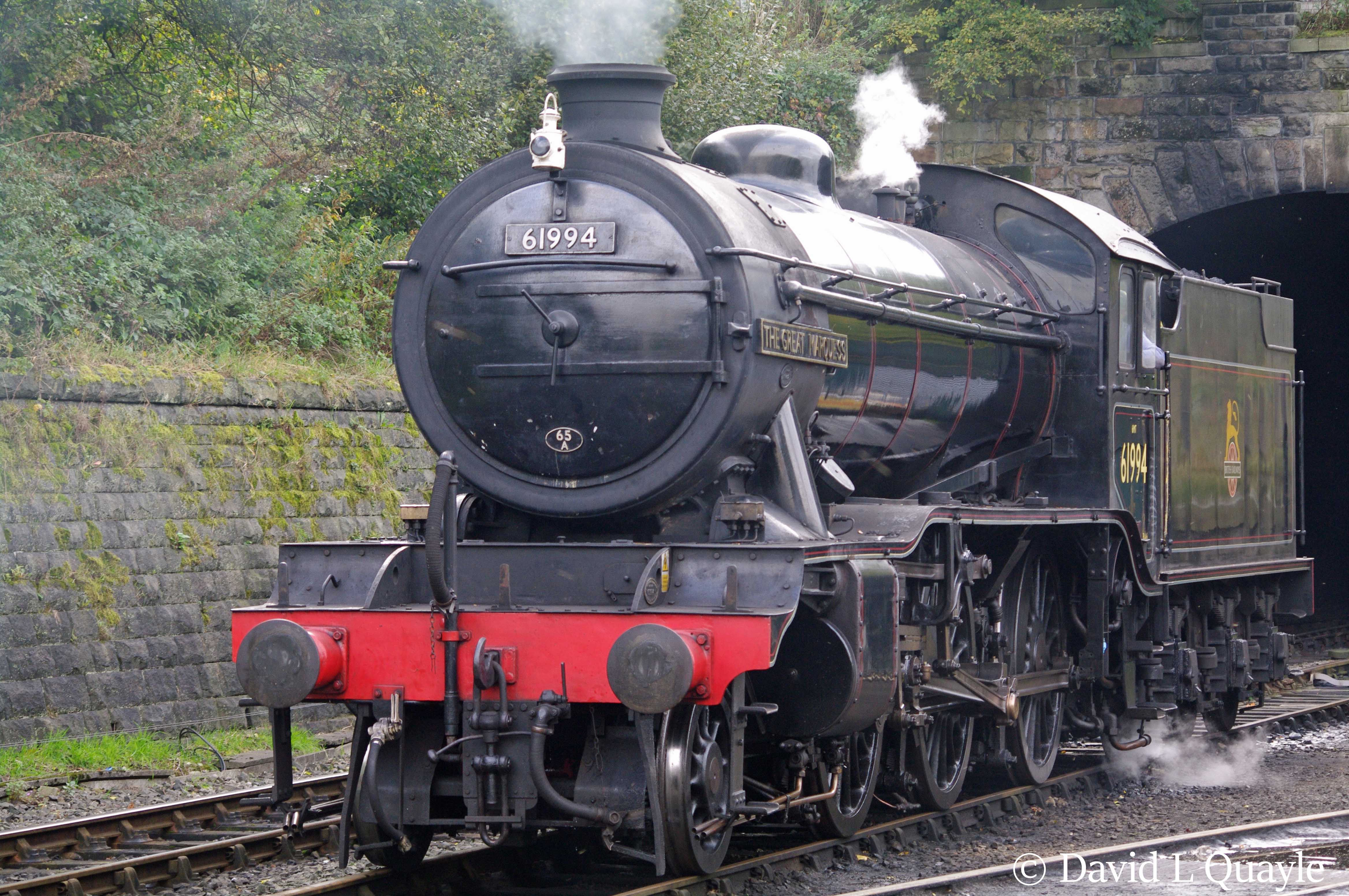 This image has an empty alt attribute; its file name is 61994-the-great-marguess-at-bury-on-the-east-lancashire-railway-october-2014.jpg
