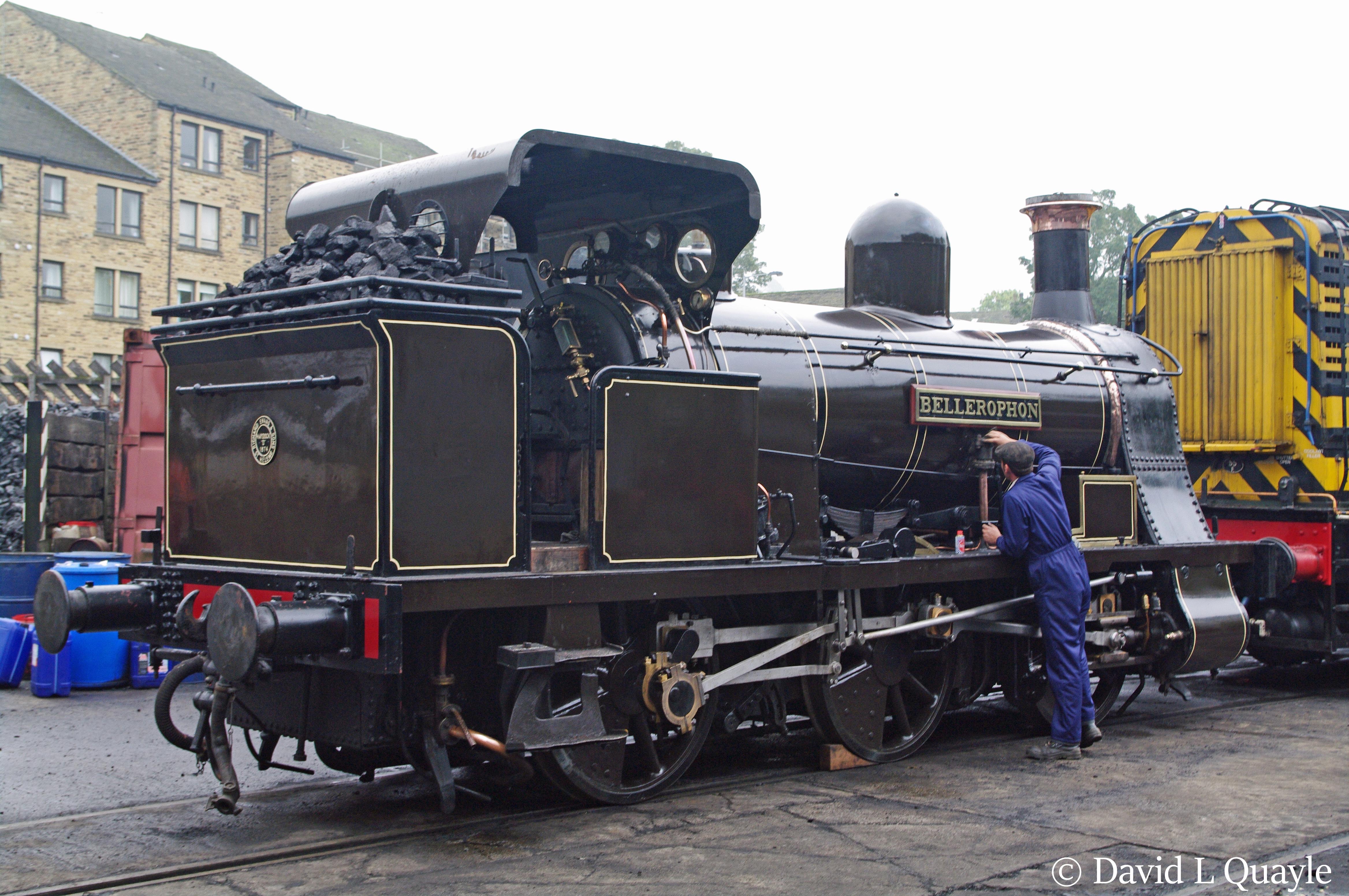 This image has an empty alt attribute; its file name is bellerophon-at-haworth-on-the-keighley-worth-valley-railway-e28093-october-2010.jpg