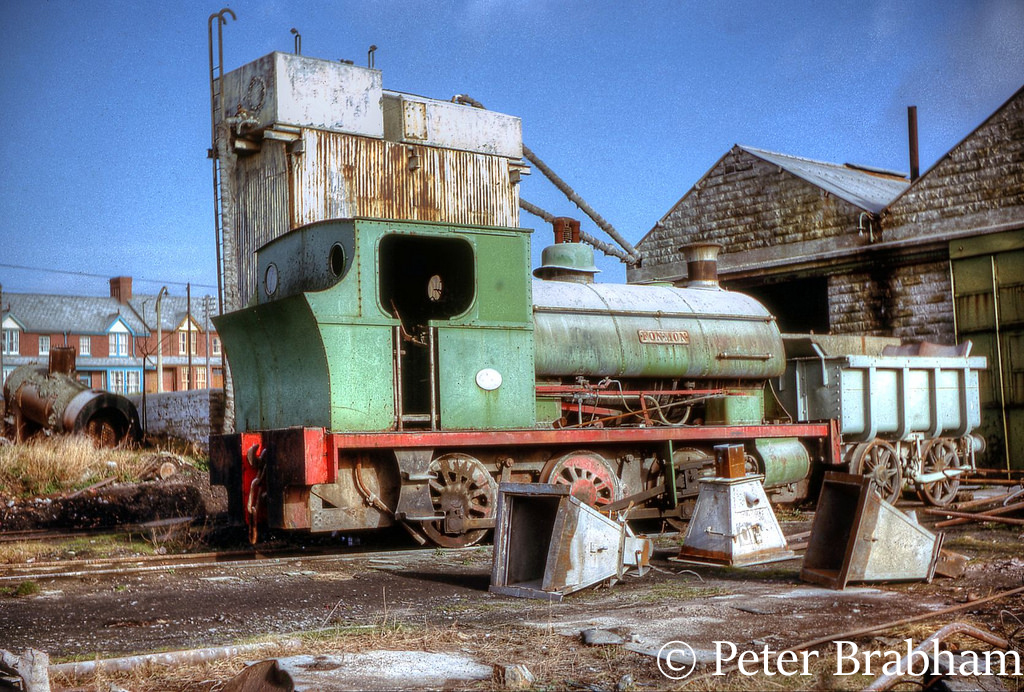 This image has an empty alt attribute; its file name is peckett-sons-1636-at-rhoose-cement-works-february-1964.jpg