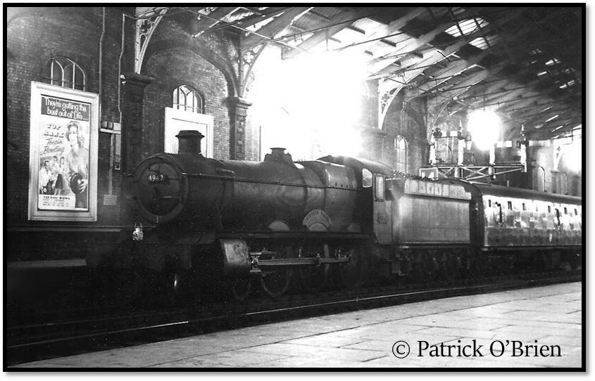 This image has an empty alt attribute; its file name is 4942-maindy-hall-at-bristol-temple-meads-on-a-train-from-gloucester-1963.jpg