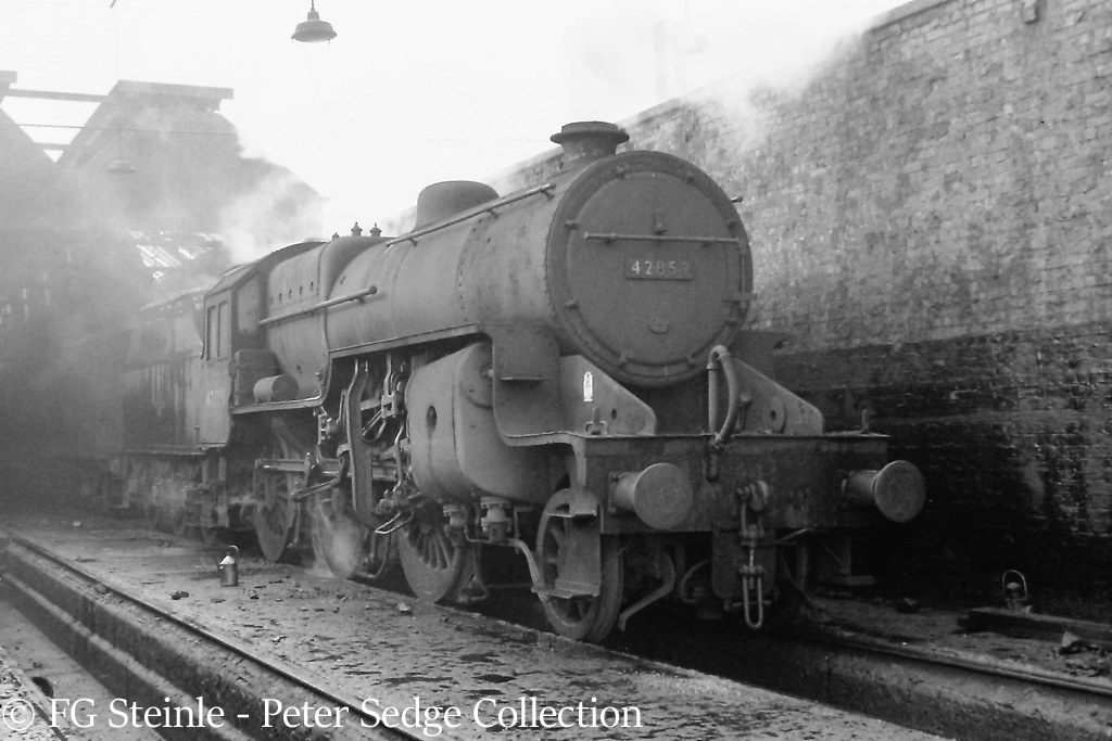 This image has an empty alt attribute; its file name is 42859-on-birkenhead-shed-september-1965.jpg