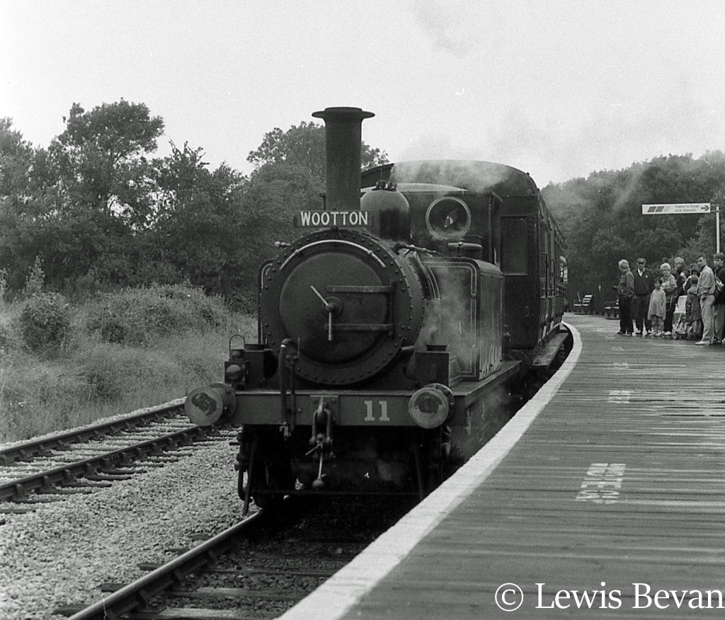 32640 (LBSCR 40 Brighton, IoW W11 Newport, SR 2640 & BR 32640