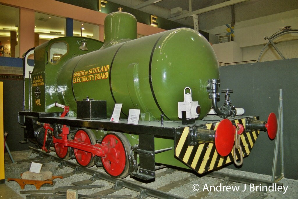 This image has an empty alt attribute; its file name is andrew-barclay-1571-in-the-glasgow-museum-of-transport-at-kelvin-hall-may-2014.jpg