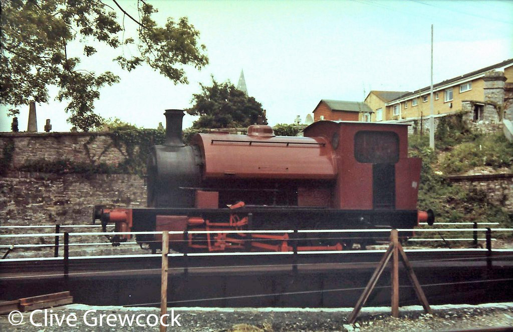 This image has an empty alt attribute; its file name is hunslet-1690-in-store-at-swanage-circa-1984.jpg