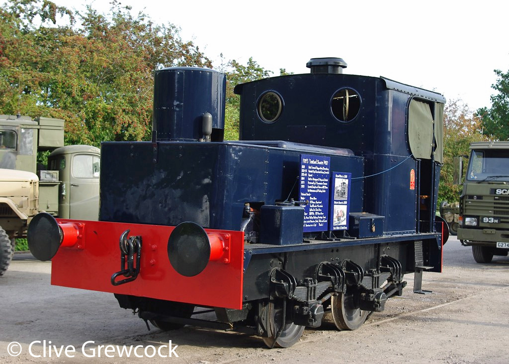 This image has an empty alt attribute; its file name is sentinel-7492-on-display-at-bitton-on-the-avon-valley-railway-september-2017.jpg