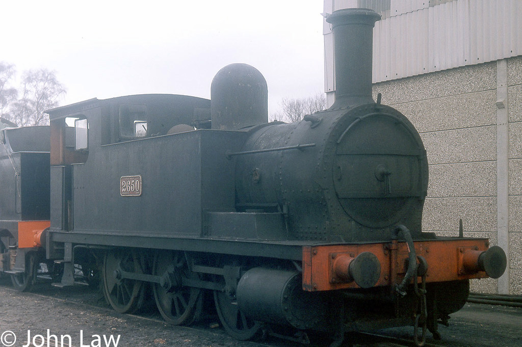 This image has an empty alt attribute; its file name is 58850-at-sheffield-park-1979.jpg